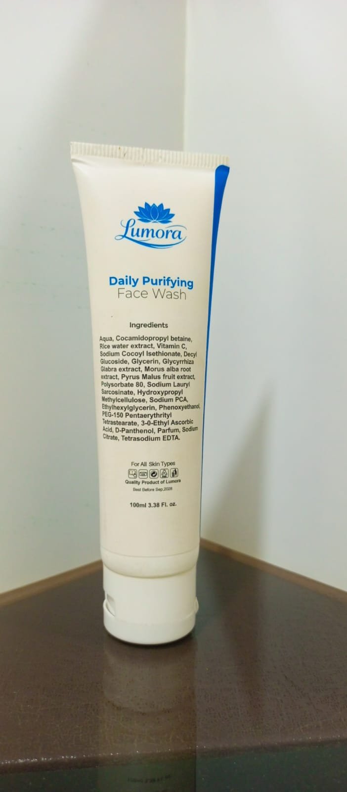 buy Lumora Care skincare product online Pakistan